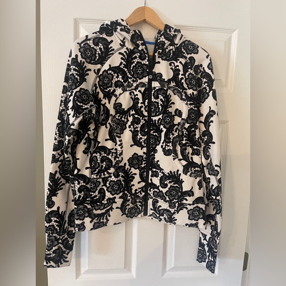 Lululemon size 12 scuba zip up hoodie. Like new!
